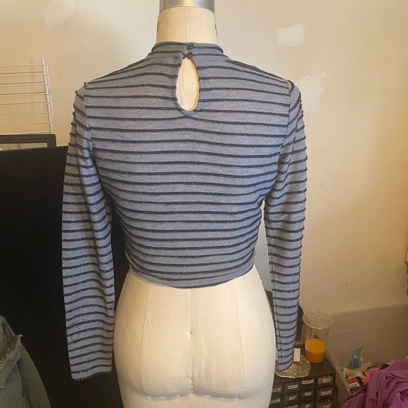 ⚡️Wild Fable cropped tinsel mock turtleneck - Picture 6 of 10